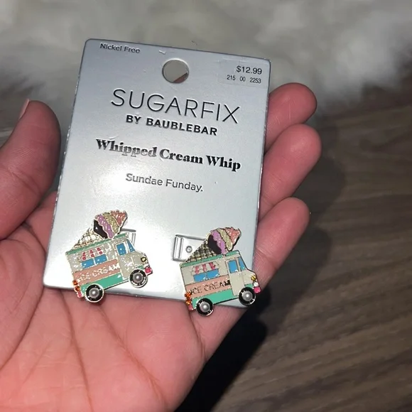 Ice cream truck earrings - Picture 4 of 4